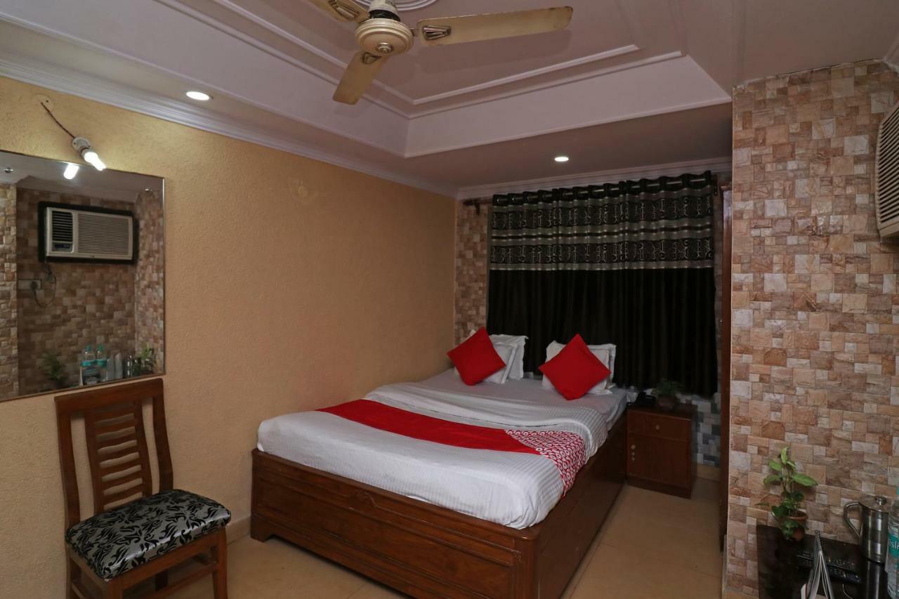 Oyo Flagship 16209 Hotel Ambar Palace Calcutta Calcutta Bara Bazar Exteriör bild