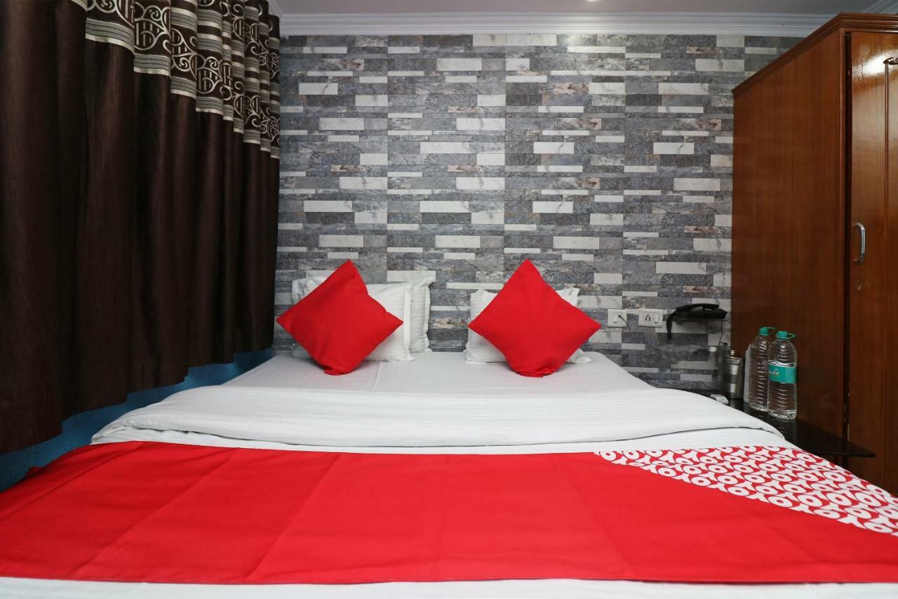 Oyo Flagship 16209 Hotel Ambar Palace Calcutta Calcutta Bara Bazar Exteriör bild